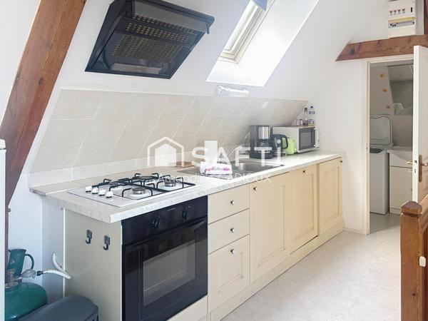 située à  Port en Bessin avec vue sur la mer