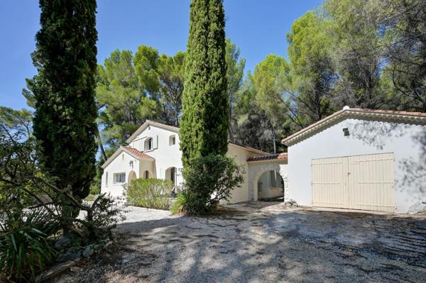 Vente Maison de luxe Éguilles 6 Pièces 164 m²