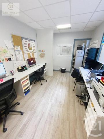 Immeuble à vendre  226 m2 MANTES LA JOLIE - 78