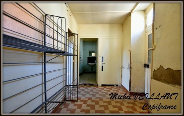 Dpt Allier (03), à vendre BESSON maison P6 de 100 m² - Terrain de 1 941,00 m² - Plain pied