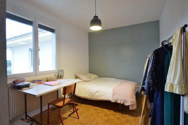 Appartement T4 en bon état avec cave et garage !