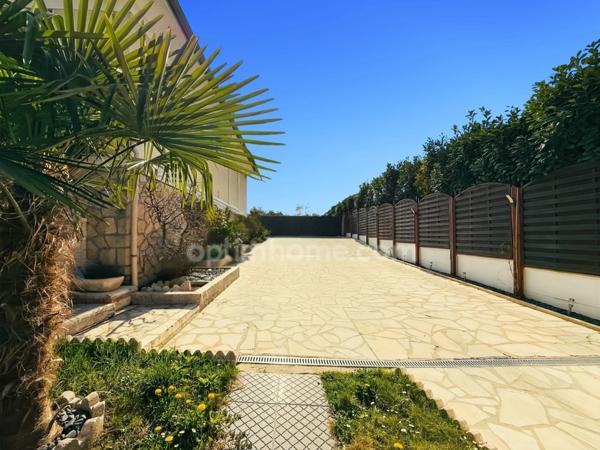 SAINT-PRIX, VAL D’OISE (95) : En exclusivité - A 20 minutes de Paris : Maison individuelle 9 pièces - 5 chambres - 210 m2 habitables - Parcelle de 741 m2