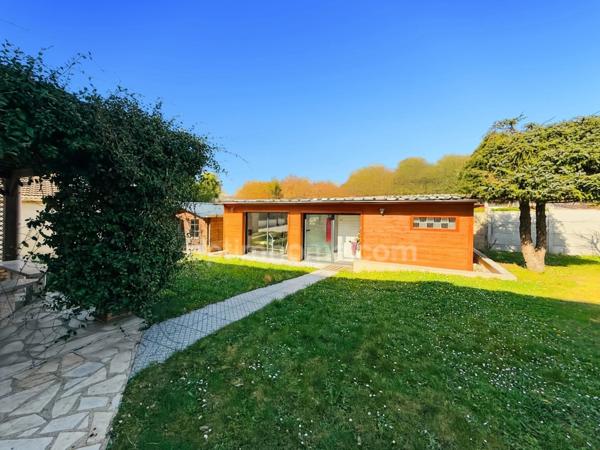 SAINT-PRIX, VAL D’OISE (95) : En exclusivité - A 20 minutes de Paris : Maison individuelle 9 pièces - 5 chambres - 210 m2 habitables - Parcelle de 741 m2