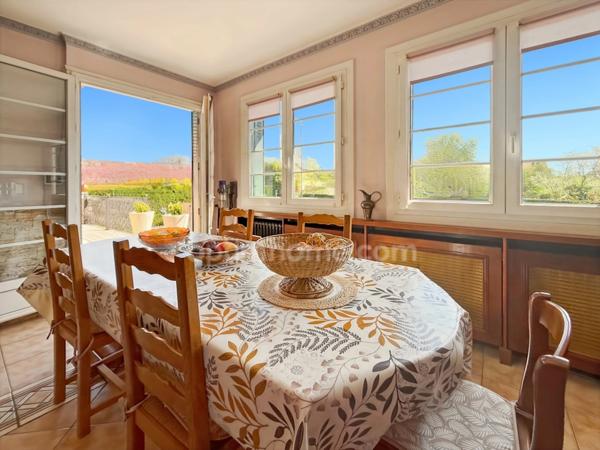 SAINT-PRIX, VAL D’OISE (95) : En exclusivité - A 20 minutes de Paris : Maison individuelle 9 pièces - 5 chambres - 210 m2 habitables - Parcelle de 741 m2