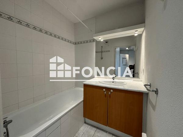 Location Appartement 3 pièces 55.23 m² - RUE JEAN MONNET Touques 14800