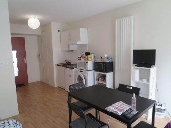 APPARTEMENT Type 1 dans résidence récente