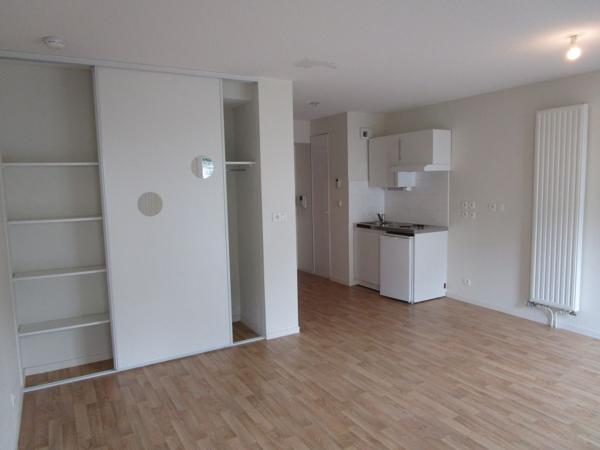 APPARTEMENT Type 1 dans résidence récente