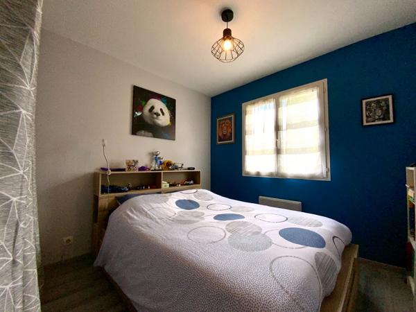 Maison de plain-pied avec piscine