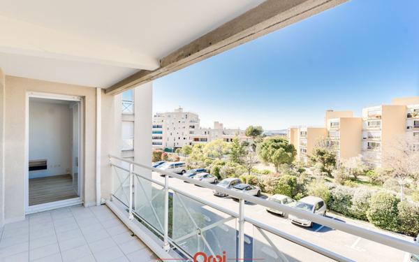 Appartement à vendre    2 pièces •  Marseille 9