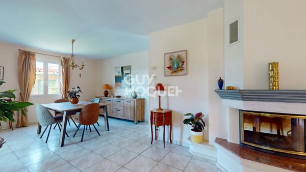 Maison T5 de plain-pied de 164 m2 sur une parcelle d'environ 1 220 m2