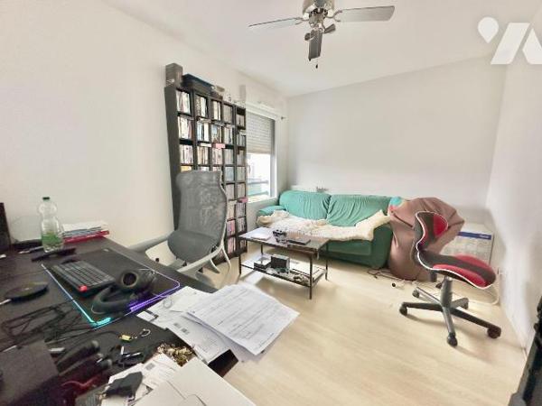 UNIQUEMENT À L'ÉTUDE TRENTE-CINQ NOTAIRES ! Dans la localité de THORIGNÉ-FOUILLARD (35235)- REN...