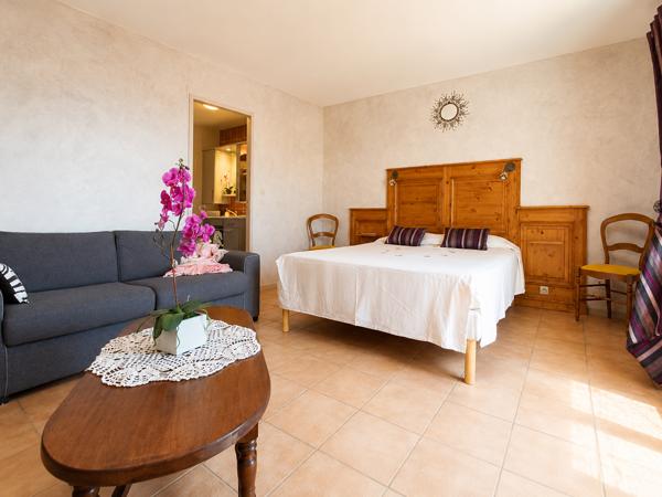 Superbe propriété de 242 m² à Cuxac-d'Aude, à seulement 10 minutes de Narbonne