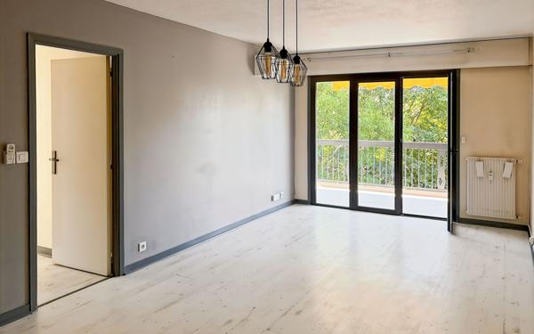 Appartement à vendre    4 pièces • 73 m2 Antibes