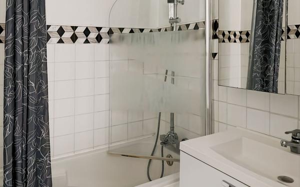 Appartement à vendre    4 pièces • 73 m2 Antibes