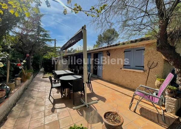 Maison avec piscine sur terrain de 5000 M2 avec Dépendances