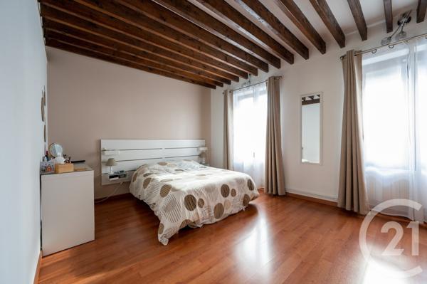 Appartement F4 à vendre  4 pièces - 111,68 m2 TARARE - 69