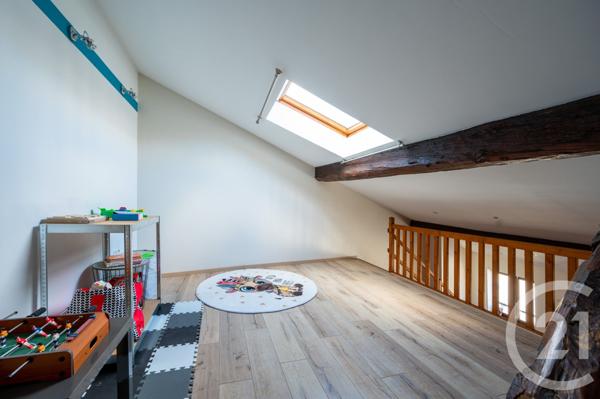 Appartement F4 à vendre  4 pièces - 111,68 m2 TARARE - 69