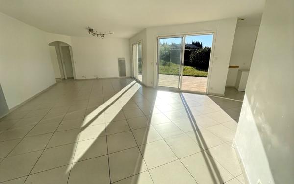 Maison à vendre    6 pièces •  Carcassonne