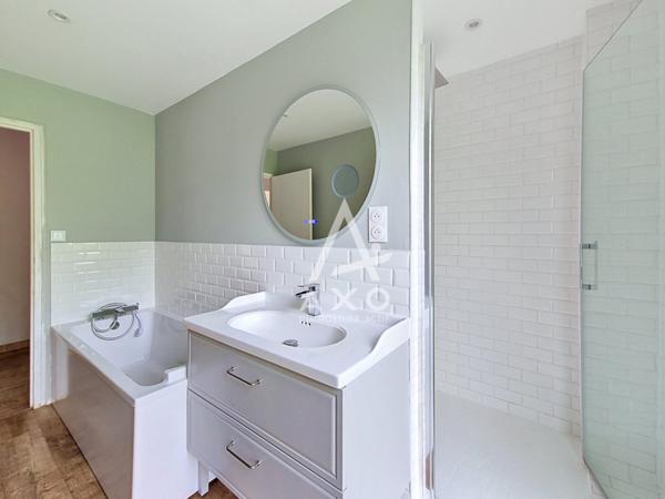 Appartement 5 pièces  Séjour double  3 chambres  Balcon  Beauvais Jeanne Hachette