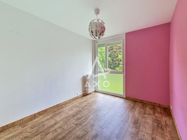 Appartement 5 pièces  Séjour double  3 chambres  Balcon  Beauvais Jeanne Hachette
