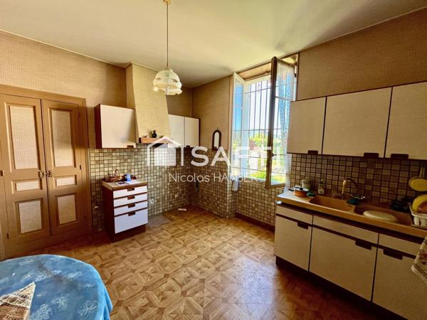 Maison mitoyenne à rénover proche centre ville d'Alès, quartier Chantilly