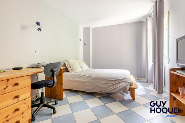 Maison spacieuse à vendre à Lieusaint - 5 chambres, jardin et garage