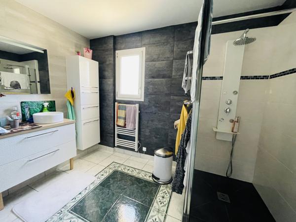 Pavillon 4 chambres sur terrain de 580m2