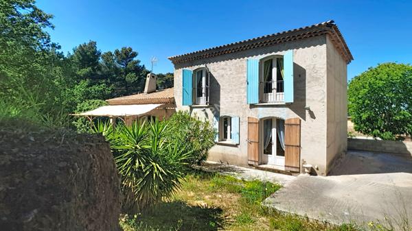 JONQUIERES Villa impeccable de 138 m² sur parcelle de 762 m² au calme absolu