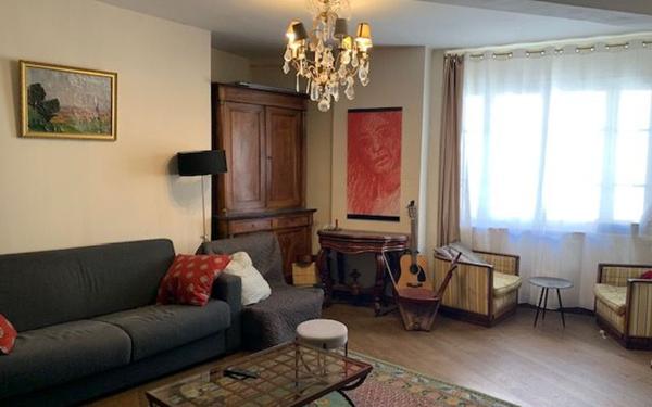 Appartement à louer    3 pièces • 68,60 m2 Nîmes