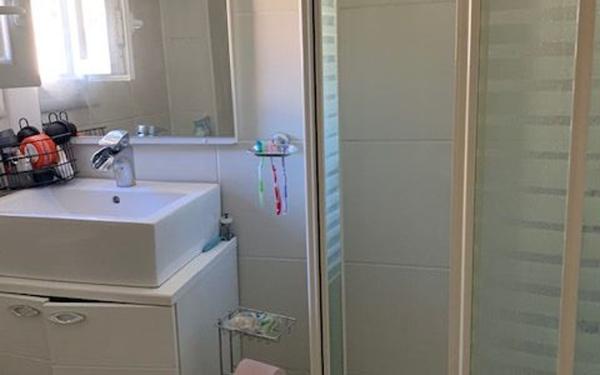 Appartement à louer    3 pièces • 68,60 m2 Nîmes