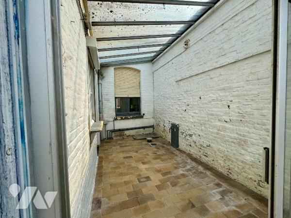 Cette maison mitoyenne de 1930, d'une surface habitable de 84.28 m² est située sur un terrain d...