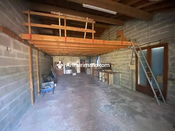 Vente                                                      Maison
                        
                     5 pièces                      85 m2                     à Matha