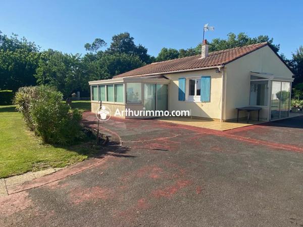 Vente                                                      Maison
                        
                     5 pièces                      85 m2                     à Matha