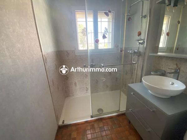Vente                                                      Maison
                        
                     5 pièces                      85 m2                     à Matha
