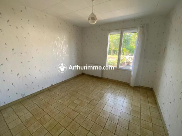 Vente                                                      Maison
                        
                     5 pièces                      85 m2                     à Matha