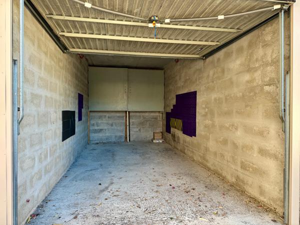 STUDIO CABINE DE 25 M2 AVEC APPERCU MER PROCHE CENTRE VILLE