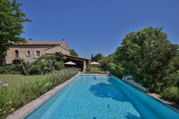 Vente Maison de luxe Le Thor 10 Pièces 410 m²