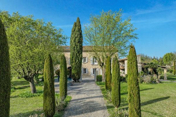 Vente Maison de luxe Le Thor 10 Pièces 410 m²