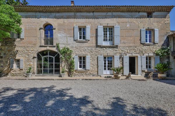 Vente Maison de luxe Le Thor 10 Pièces 410 m²