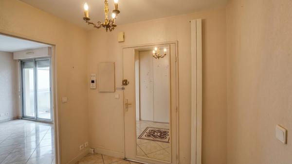 Appartement 3 pièces à vendre Châtellerault - 86100 / Réf: 12058