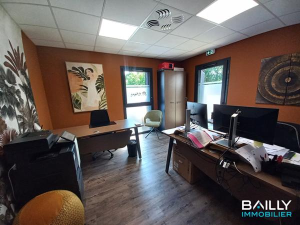 Plateau de Bureaux La Roche Sur Yon 9 pièce(s) 212 m2 , La roche sur yon