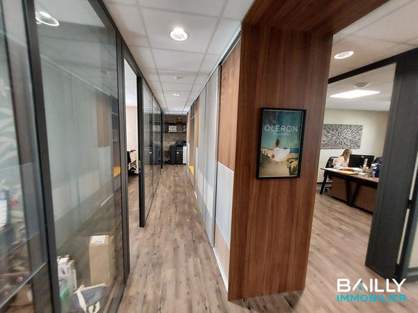 Plateau de Bureaux La Roche Sur Yon 9 pièce(s) 212 m2 , La roche sur yon