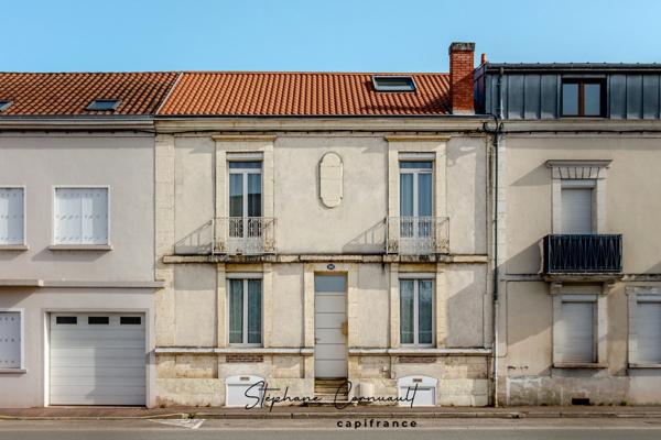 Maison de 147 m² avec piscine et jardin