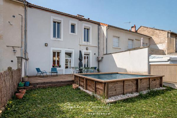 Maison de 147 m² avec piscine et jardin