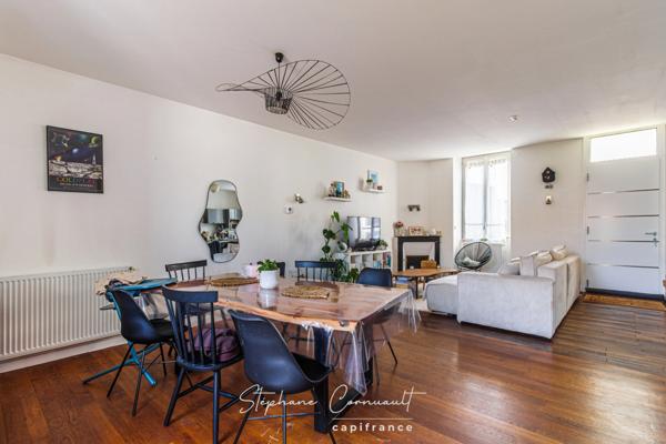 Maison de 147 m² avec piscine et jardin