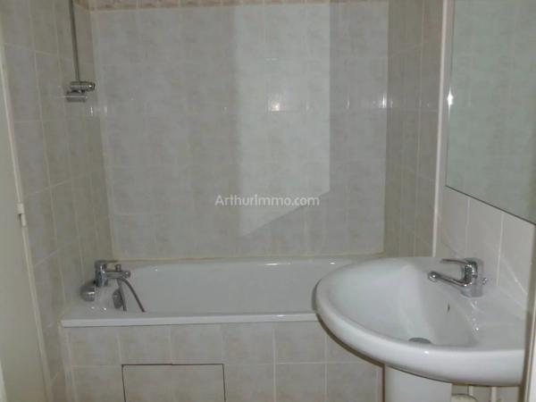Vente                                                      Appartement
                        
                     1 pièces                      27 m2                     à Champs-sur-Marne