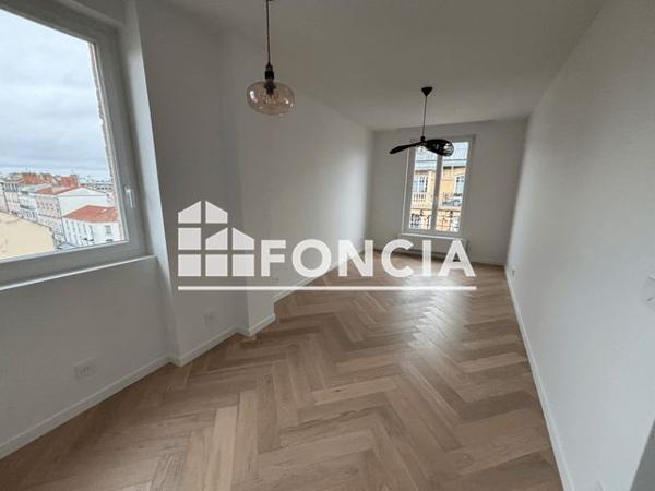 Location Appartement 2 pièces 46.81 m² - La Varenne St Hilaire 94210