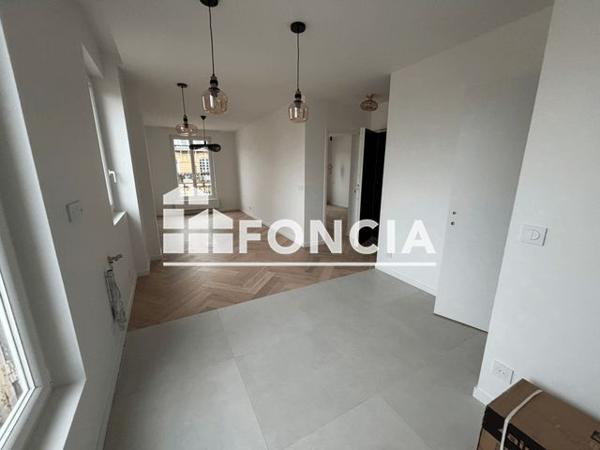 Location Appartement 2 pièces 46.81 m² - La Varenne St Hilaire 94210