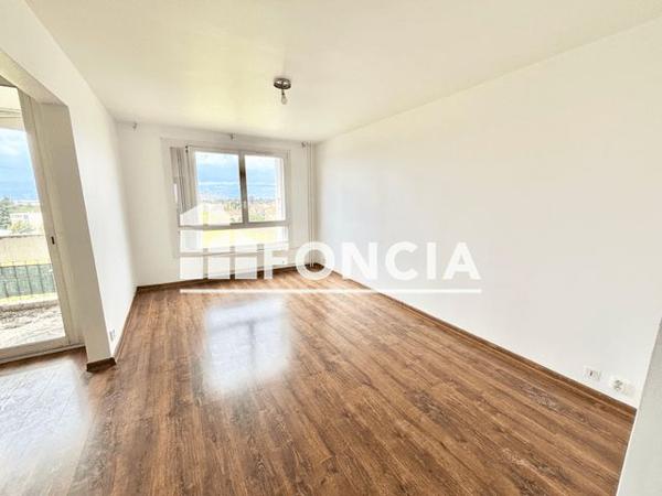 Location Appartement 5 pièces 90.4 m² - RUE FREDERIC CHOPIN Valence 26000