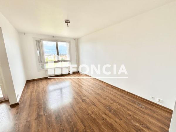 Location Appartement 5 pièces 90.4 m² - RUE FREDERIC CHOPIN Valence 26000